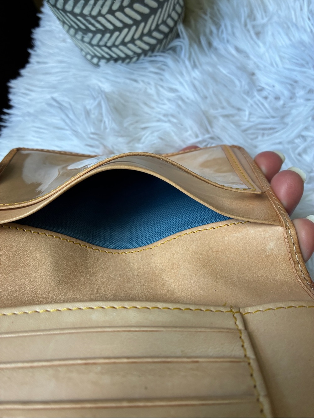 Dooney & Bourke Rainbow Wallet 💛 - Picture 9 of 9